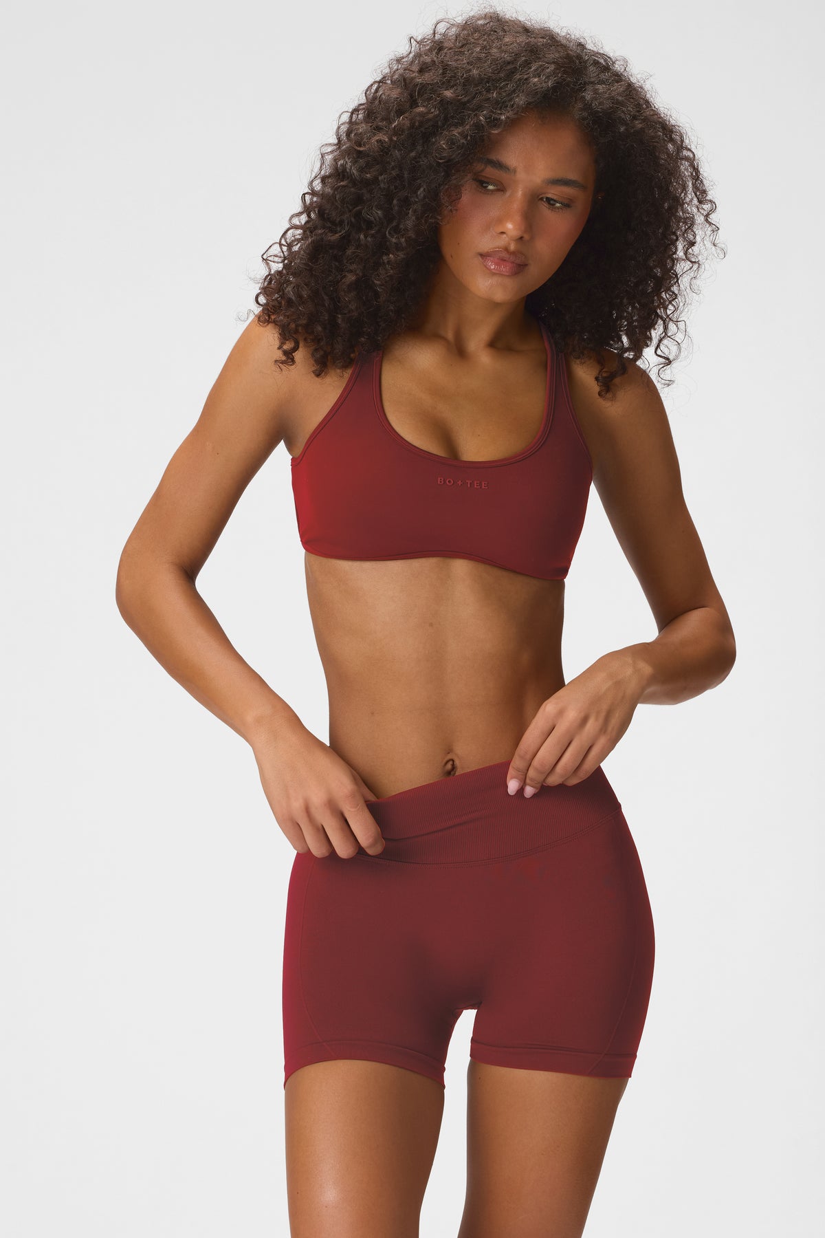 ⁣⁢Nahtlose Shorts in Dark Cherry⁤⁣