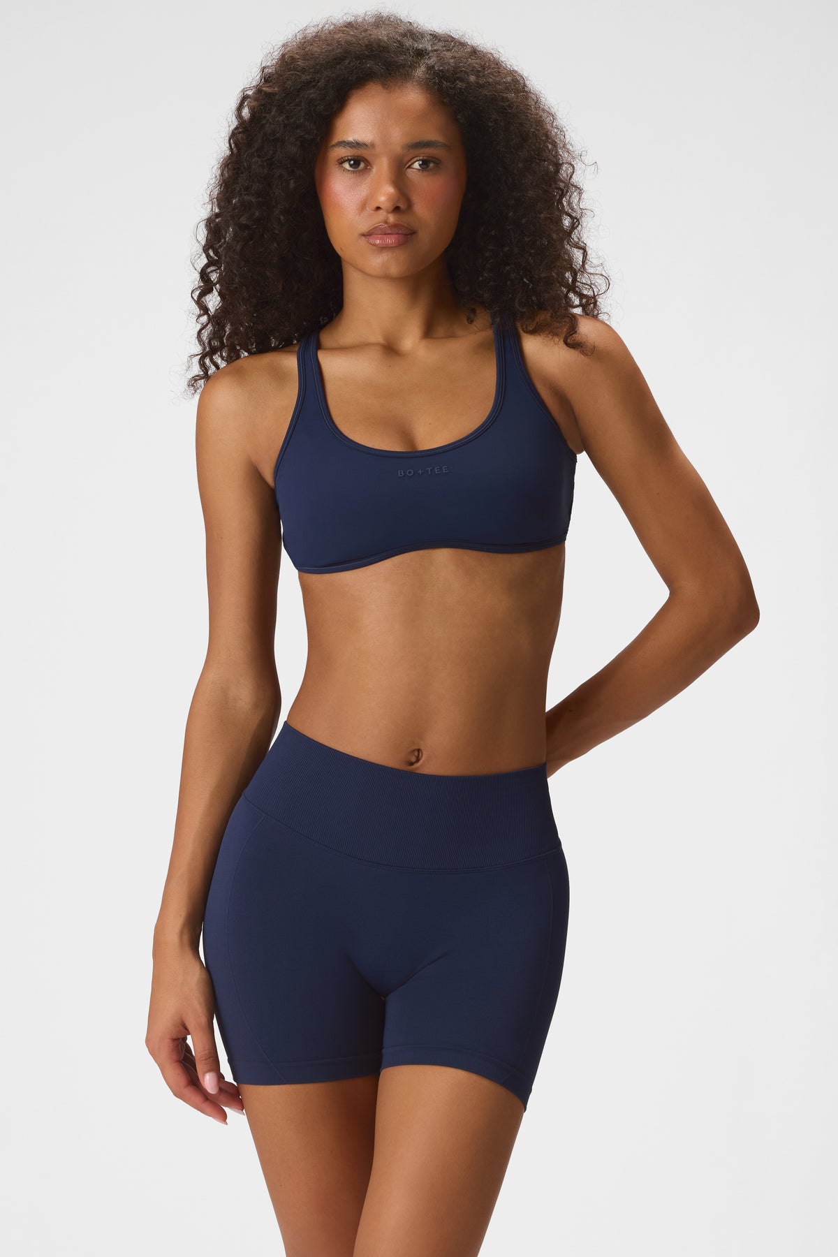 ⁣⁢Nahtlose Shorts in Mitternachtsblau⁤⁣