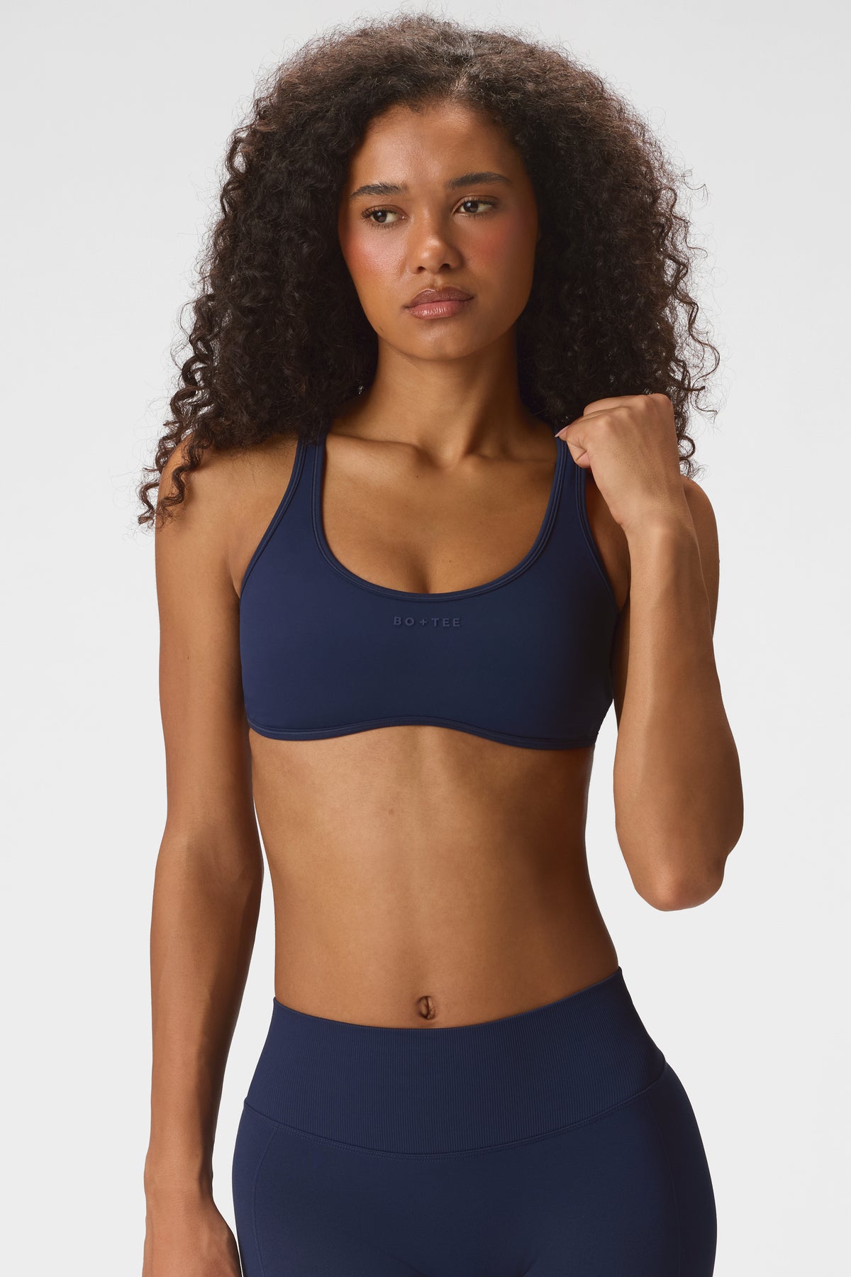 ⁣⁢Soft Active Sport-BH mit leichtem Halt in Mitternachtsblau⁤⁣