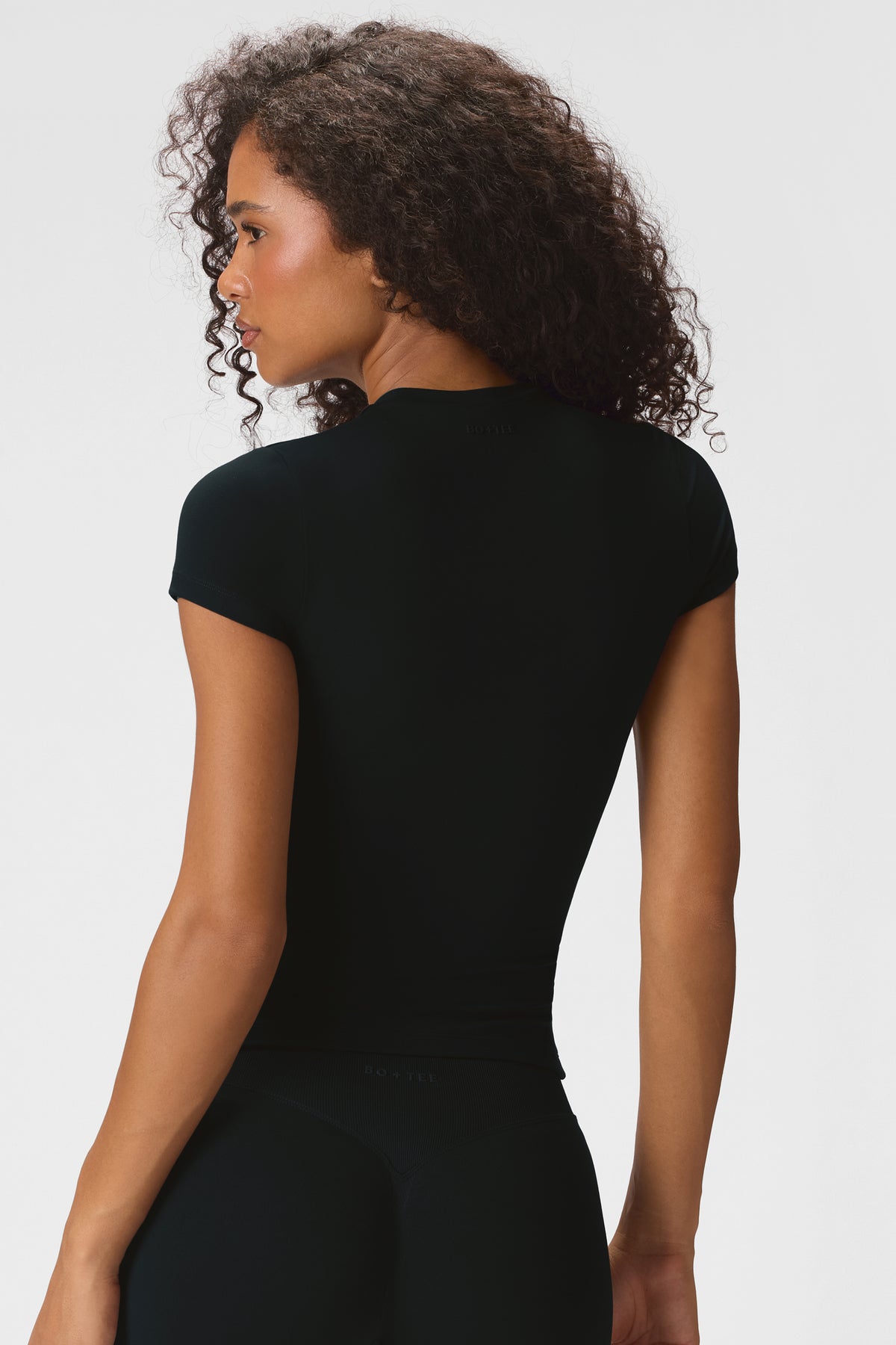 ⁣⁢Soft Active Kurzarm-Top in Schwarz⁤⁣