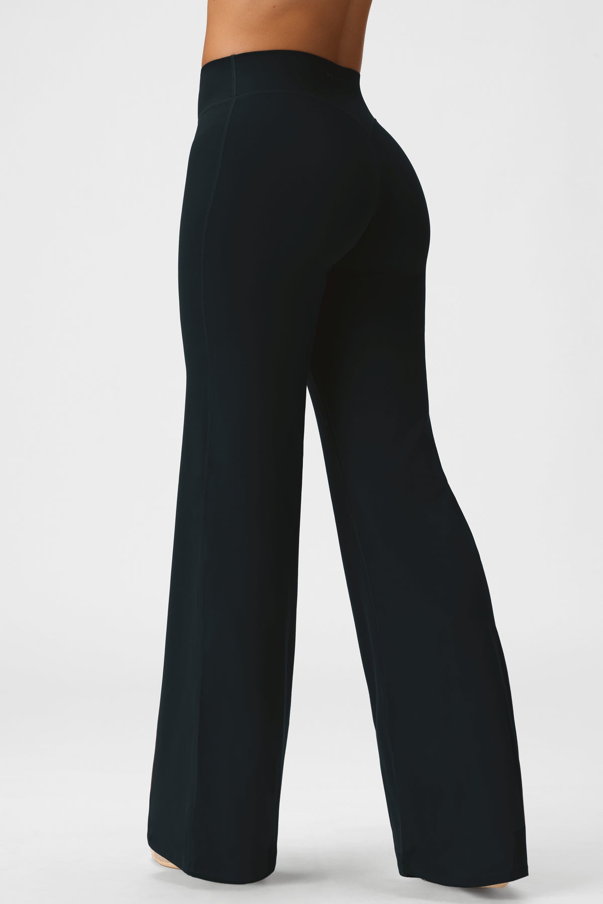 Soft Active Wide-Leg Trousers in Black