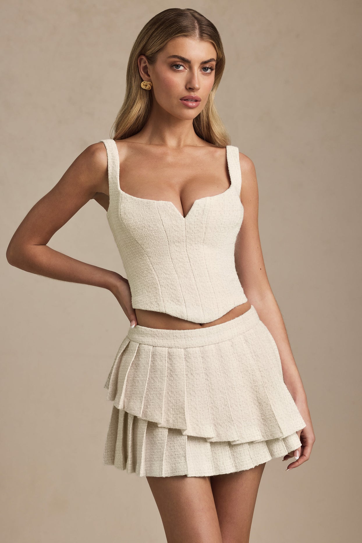 Layered Pleated Low-Rise Mini Skirt in Ivory - 7