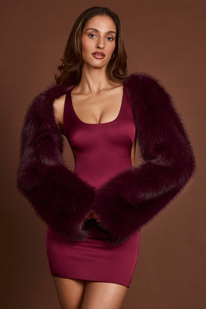 Faux Fur Tie-up Sleeves in Wine