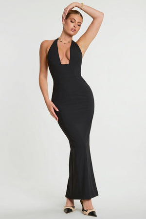 Oh Polly's Kiele wearing the Demeter Maxi Dress in Black Twill Suiting fabric perfect for cocktail parties