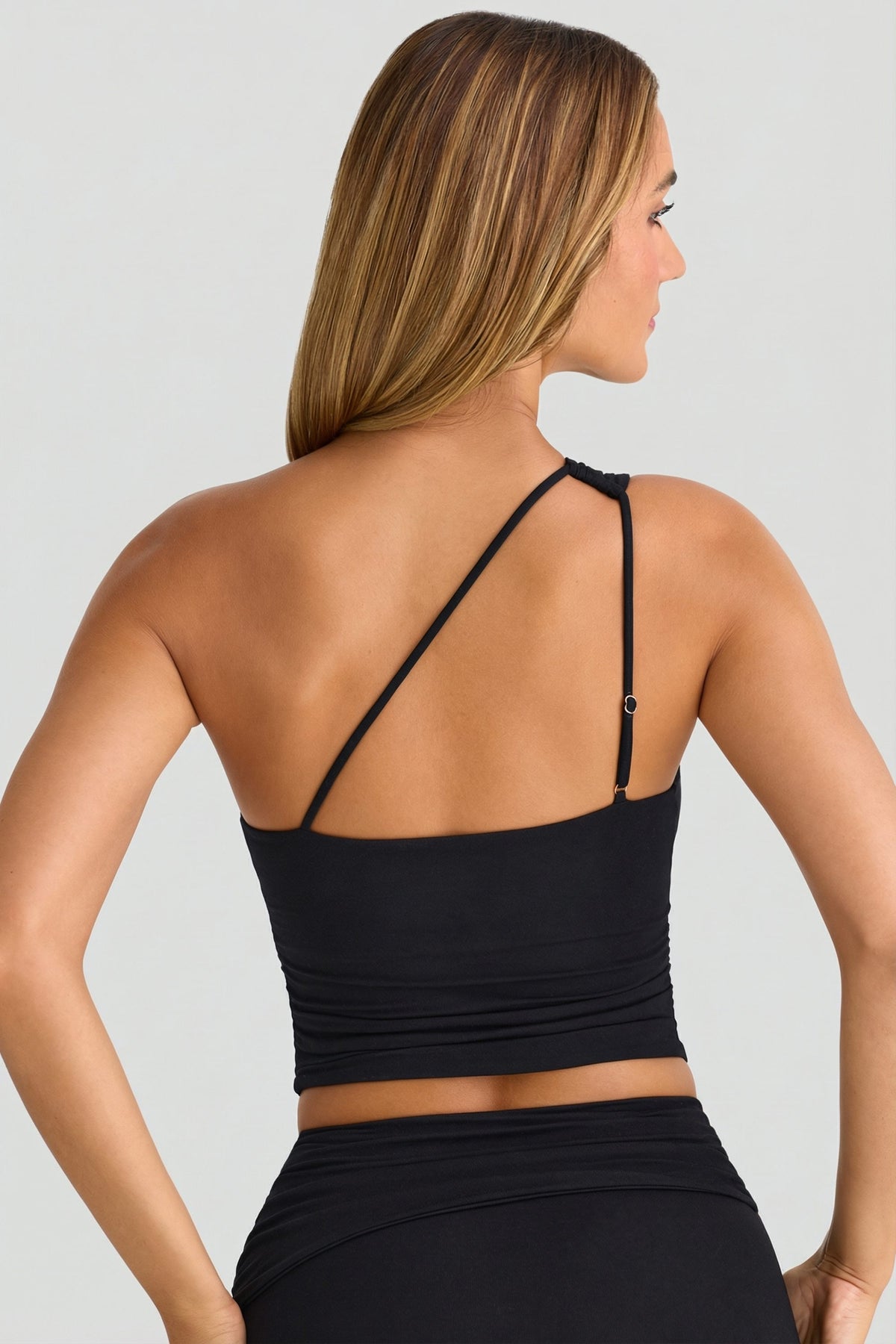 ⁣⁢Modal One-Shoulder-Oberteil in Schwarz⁤⁣