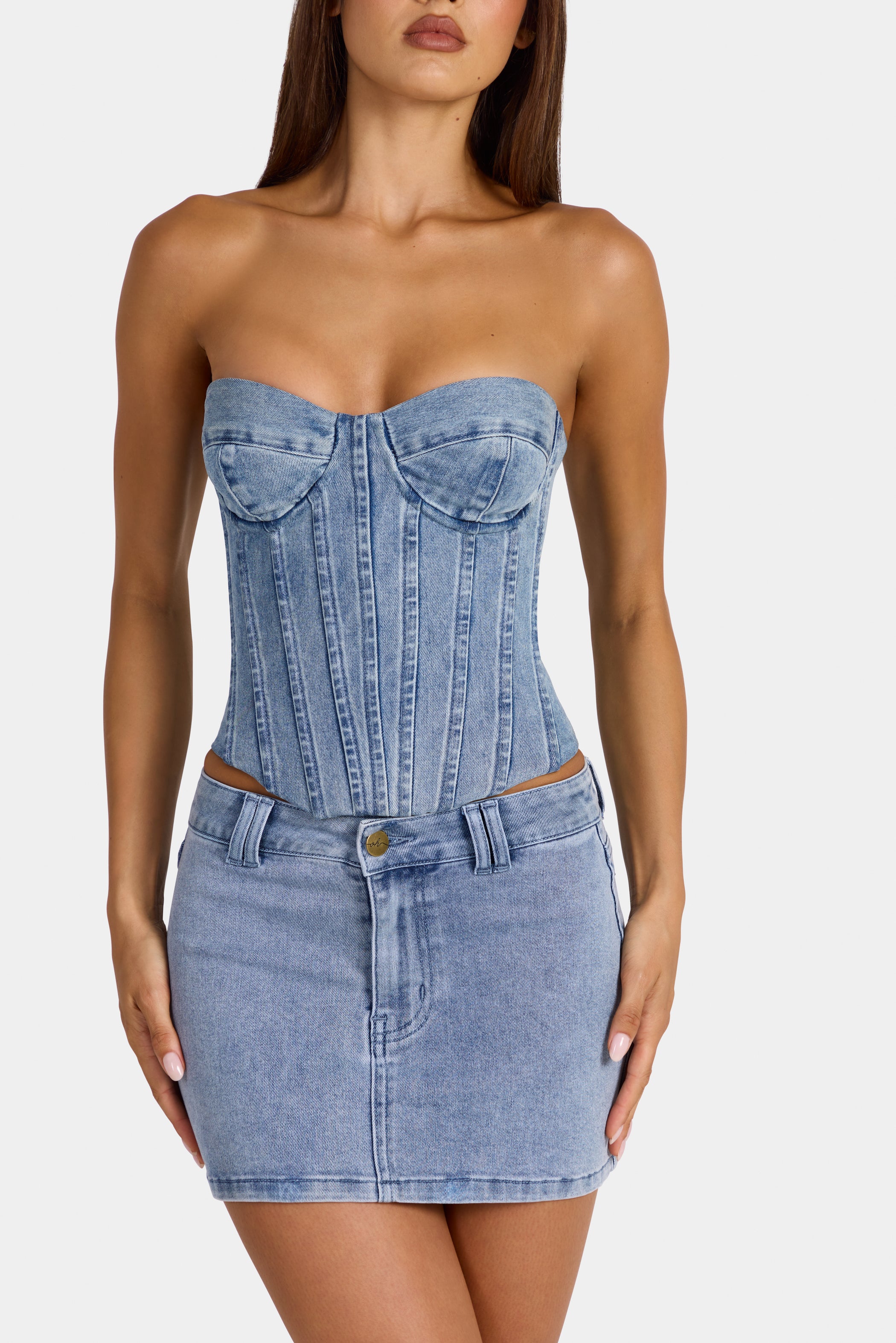 Low-Rise Denim Mini Skirt in Midwash Blue