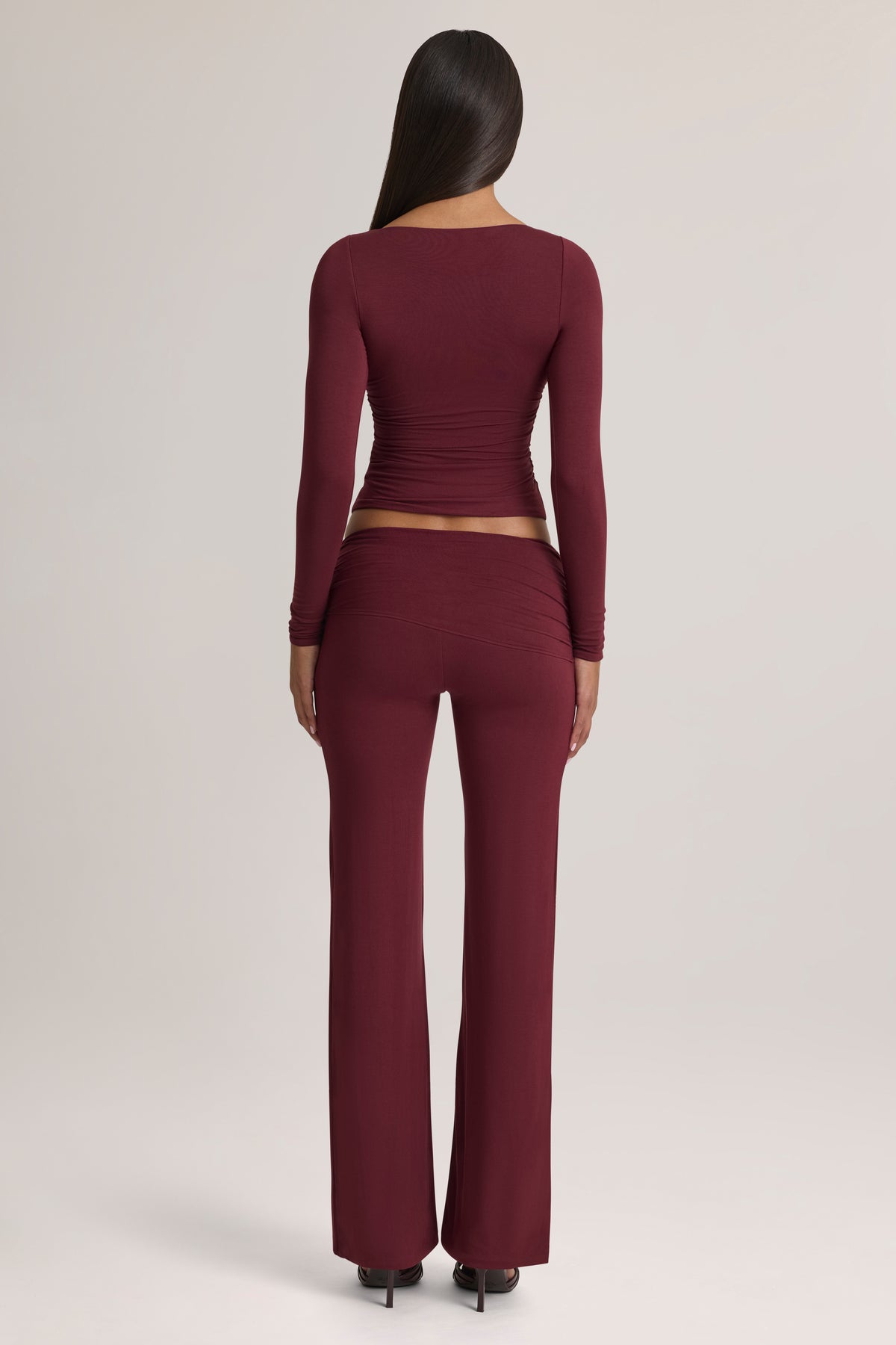 Mid-Rise Straight-Leg Trousers in Plum