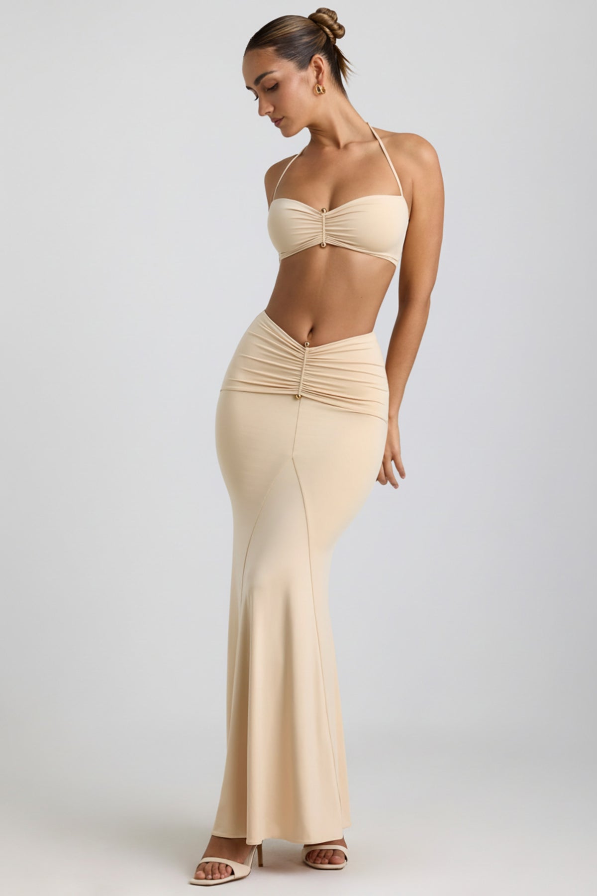 ⁣⁢Slinky-Jersey-Bralette mit Metalldetail und Neckholder in Buttercreme⁤⁣
