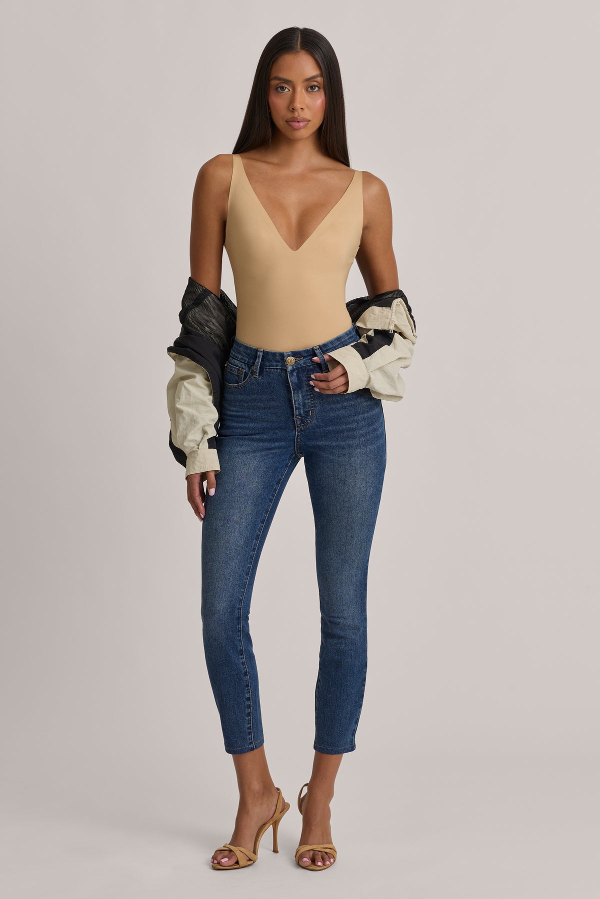 ⁣⁢High-Waist Skinny Jeans in Mid Wash⁤⁣