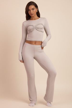 Oh Polly's Hayley wearing the Lulu Trousers in Cloud Grey Modal fabric perfect for brunch with friends