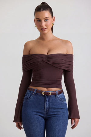 Oh Polly's Sarah wearing the Pavni Full Top in Espresso Modal Cashmere fabric perfect for autumn strolls outside