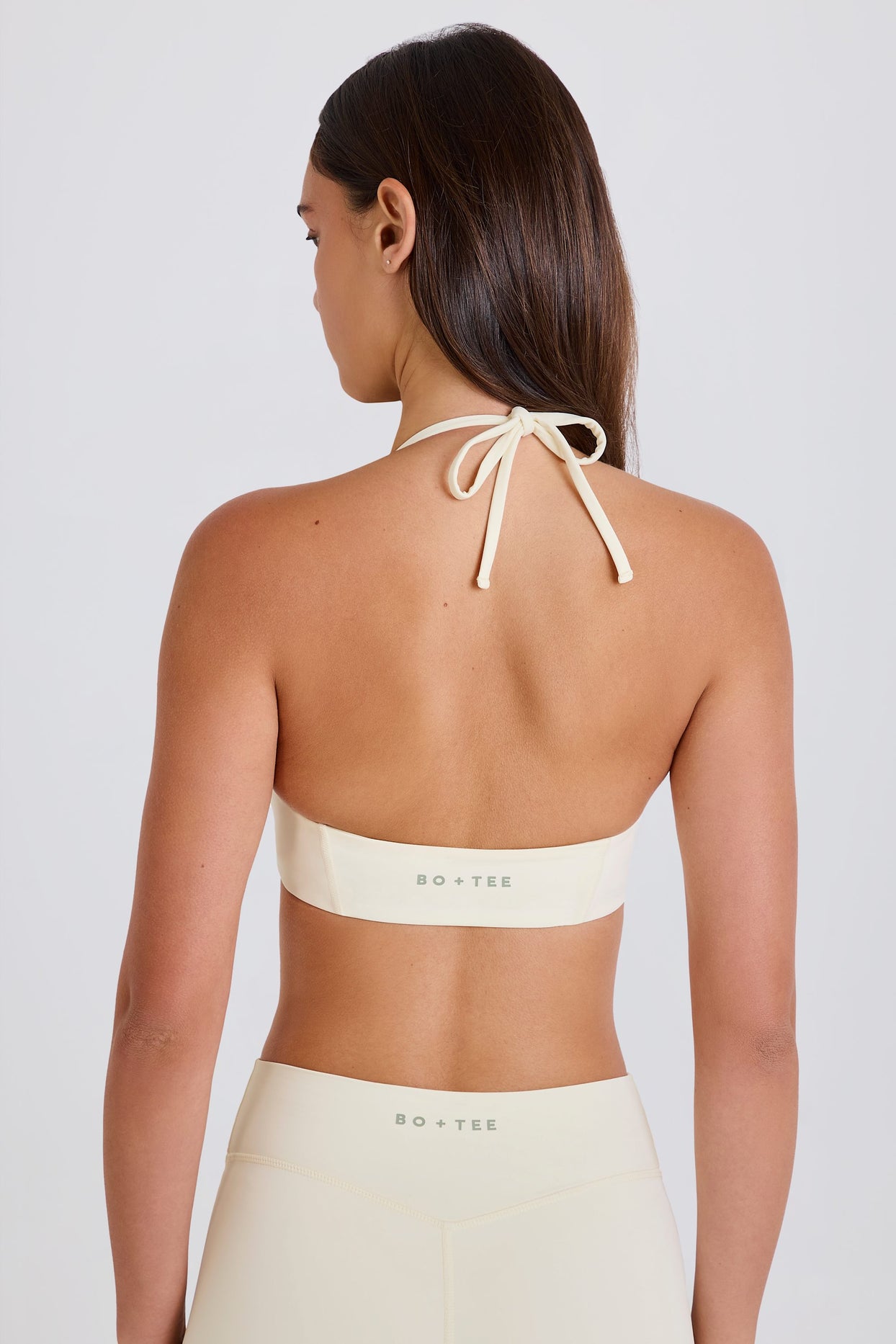 Scoop-Neck Halterneck Sports Bra in Cream - 4