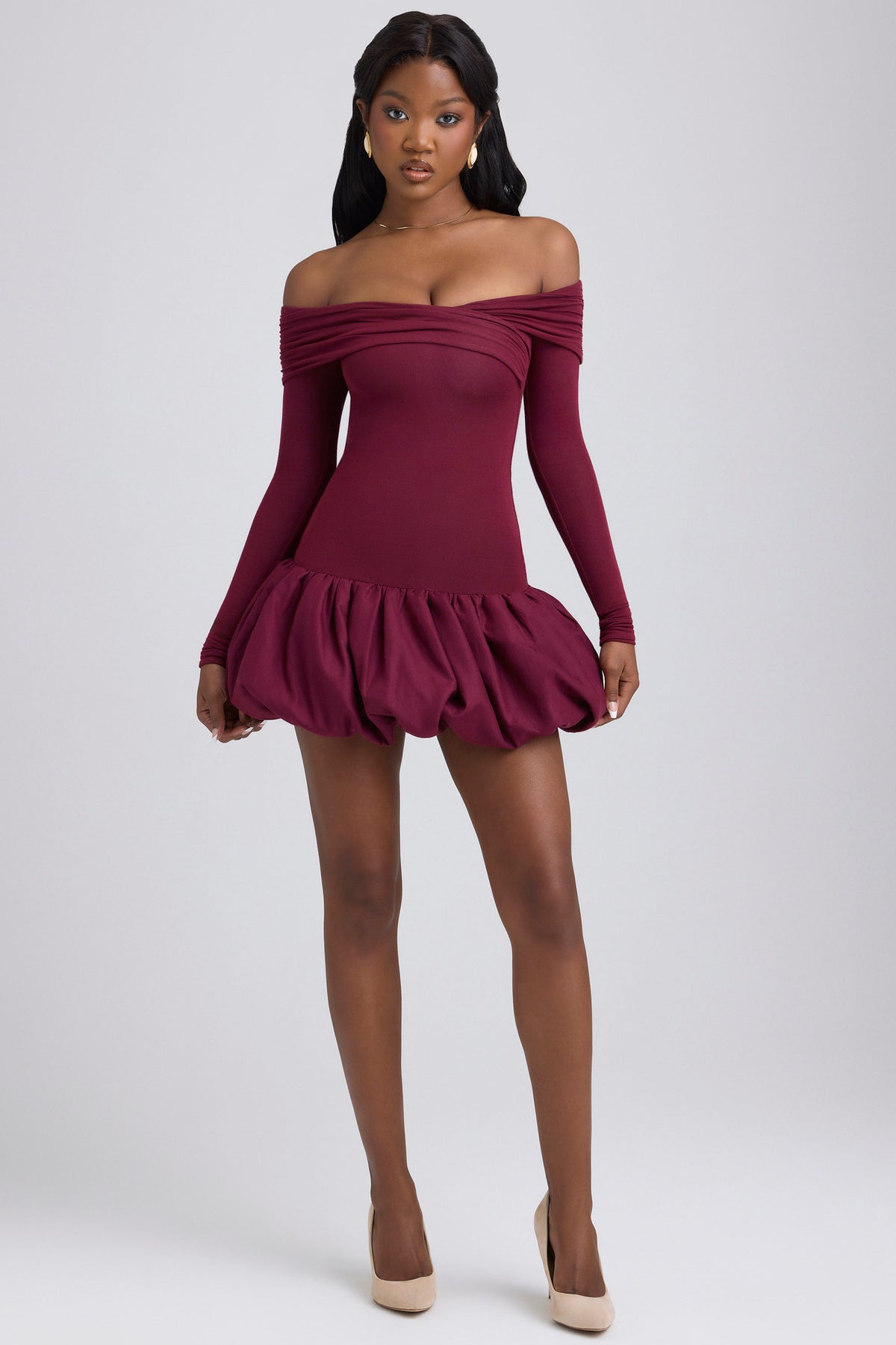 ⁣⁢Modal Off-Shoulder Minikleid mit Ballonsaum in Weinrot⁤⁣