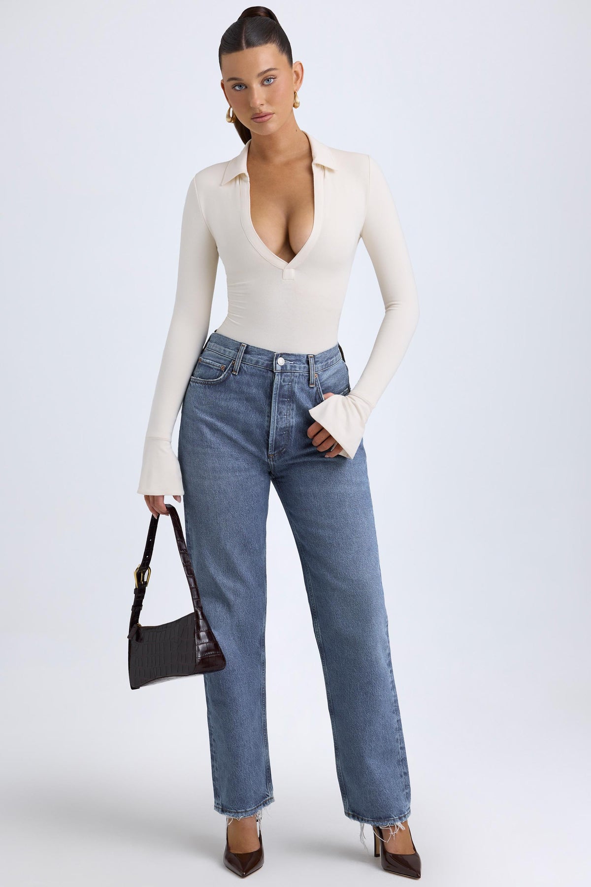 ⁣⁢Modal Bodysuit mit tiefem V-Ausschnitt in Ivory⁤⁣