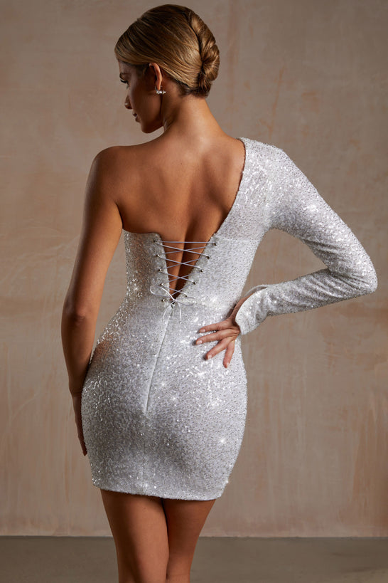 Ręcznie zdobiona, drapowana sukienka mini na jedno ramię w kolorze białym