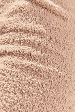 Przytulny top bez rękawów z niskim dekoltem w kształcie litery V w kolorze piaskowym