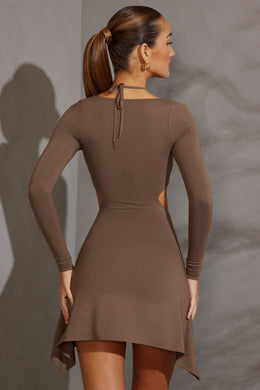 Sukienka mini z długim rękawem i wycięciem w kolorze taupe