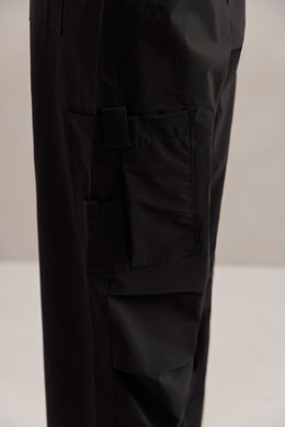 Pantalon cargo à jambe large en noir