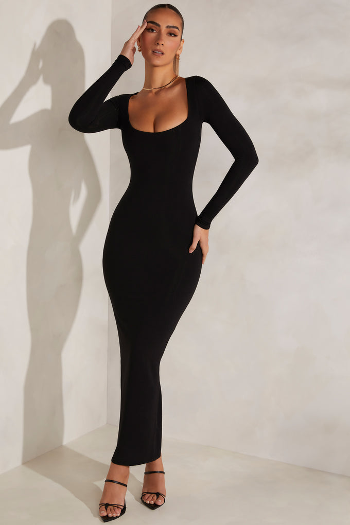Sukienka maxi z długim rękawem w kolorze czarnym
