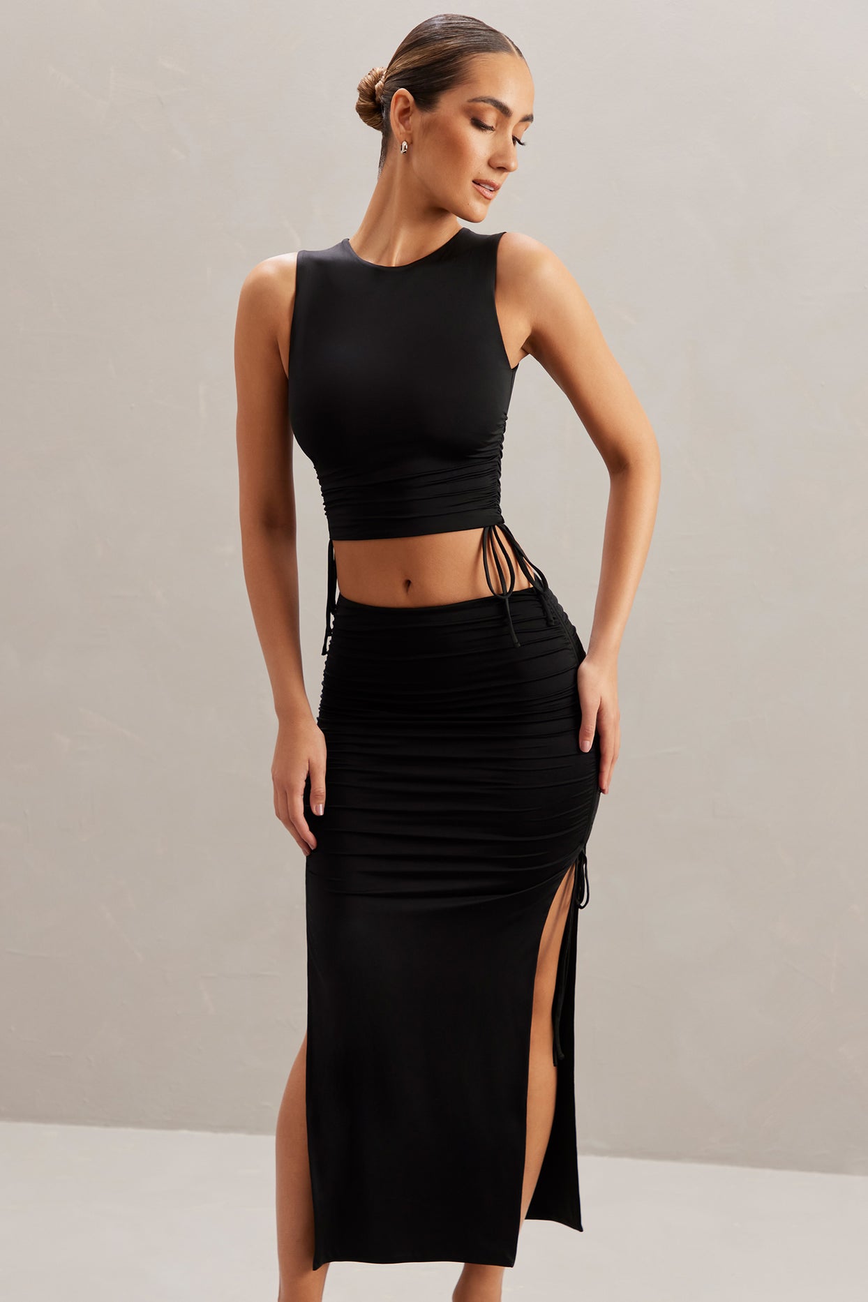 Alinta Mid Rise Ruched Midi Skirt in Black | Oh Polly