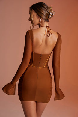 Sukienka mini z długim rękawem i marszczeniem w kolorze brązowym