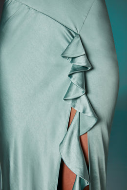 Robe longue dos nu à col bénitier en bleu acier