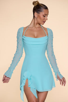 Mini-robe trapèze à manches longues et col bénitier en aqua