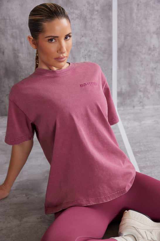 Oversize'owy T-shirt w kolorze Dark Rose