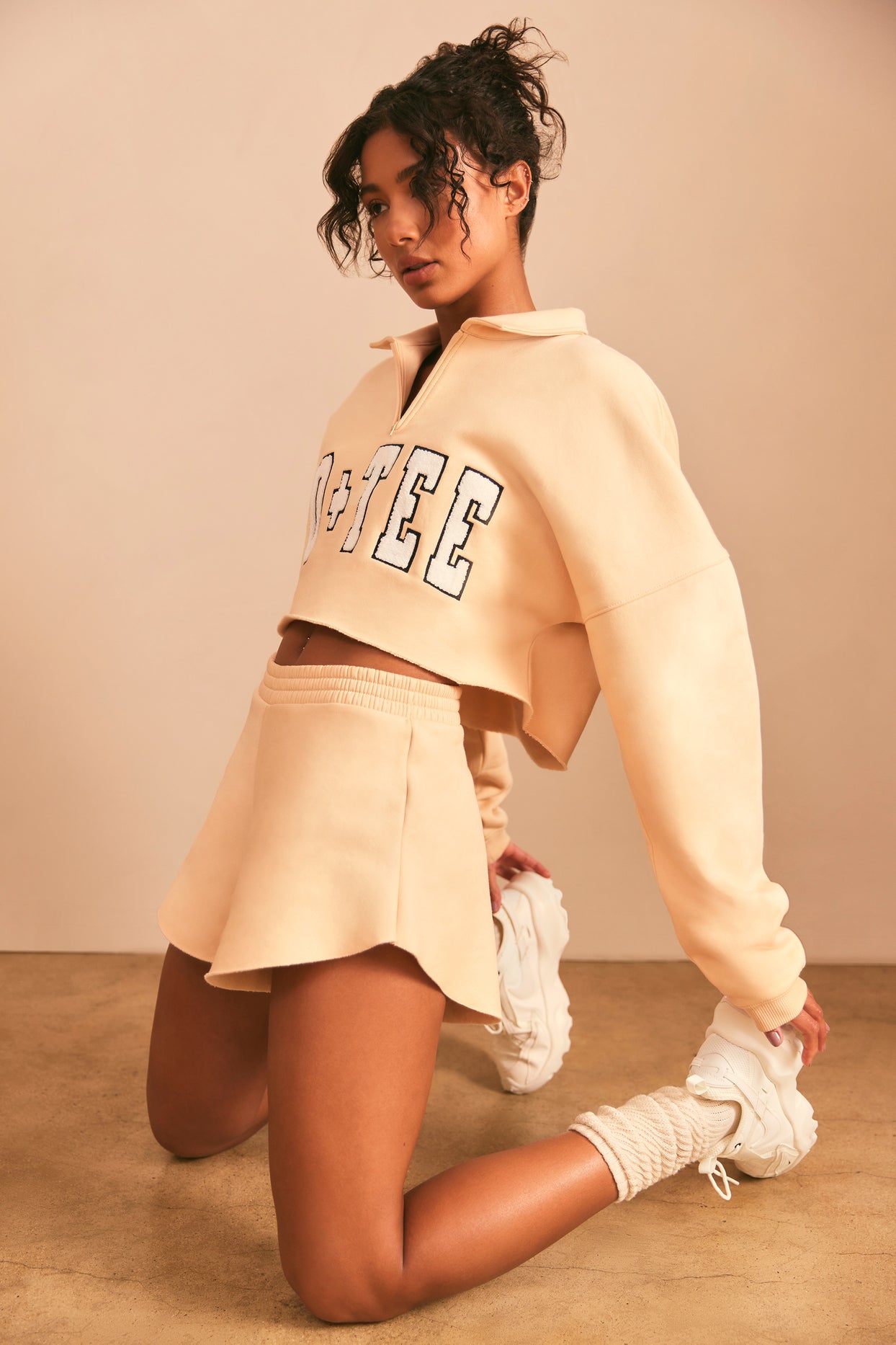 Flippy Sweat Shorts in Sand - 5