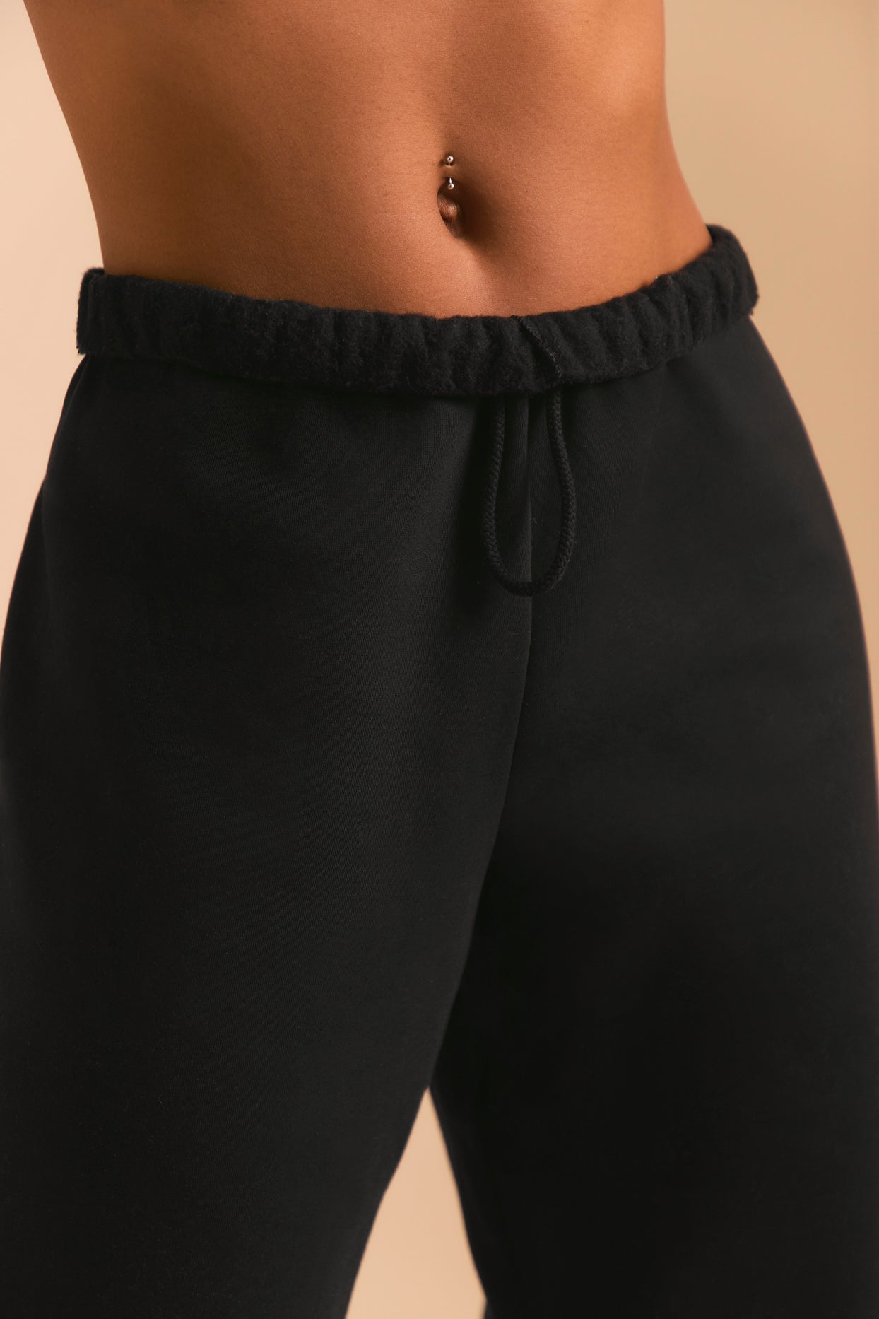 Petite - Pantalon de jogging coupe décontractée en noir