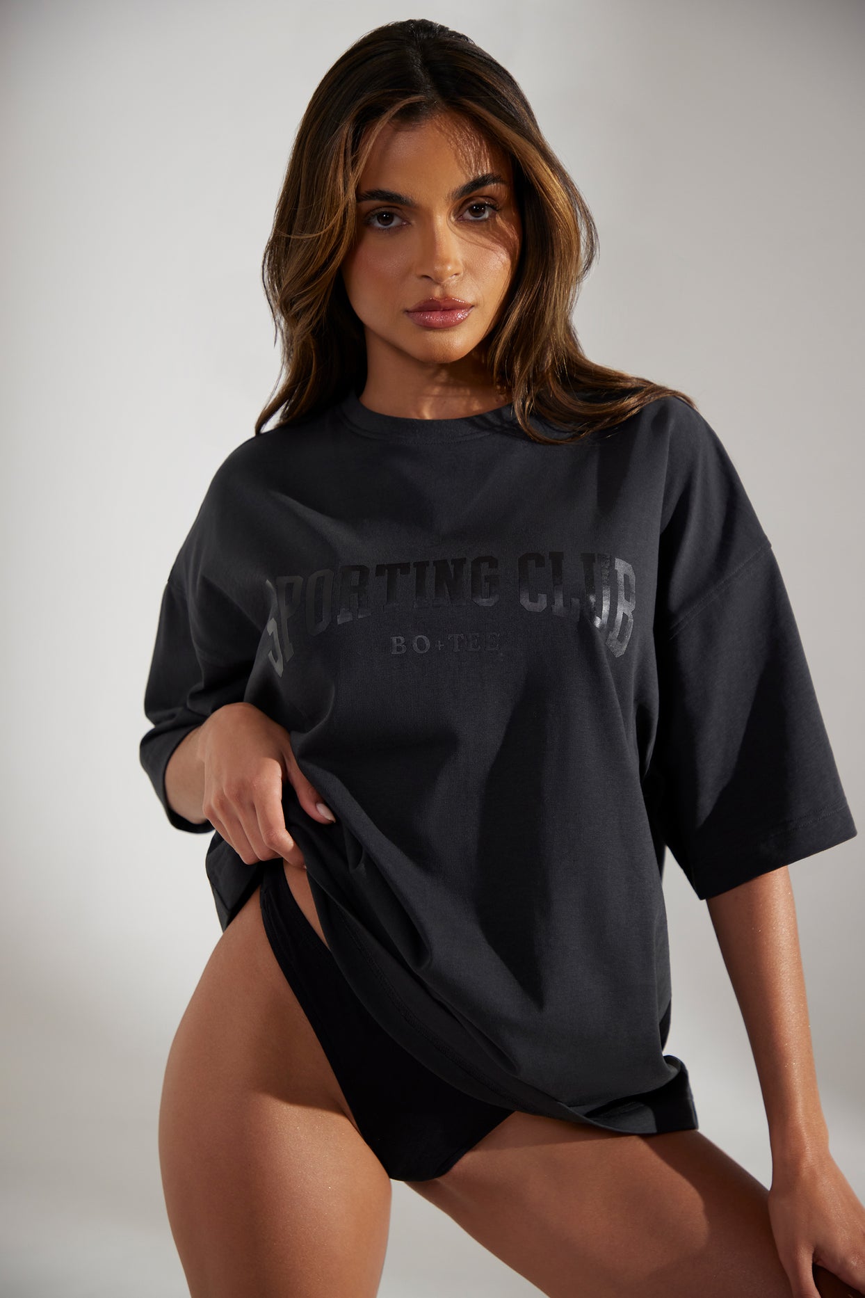 T-shirt oversize à manches courtes en noir délavé