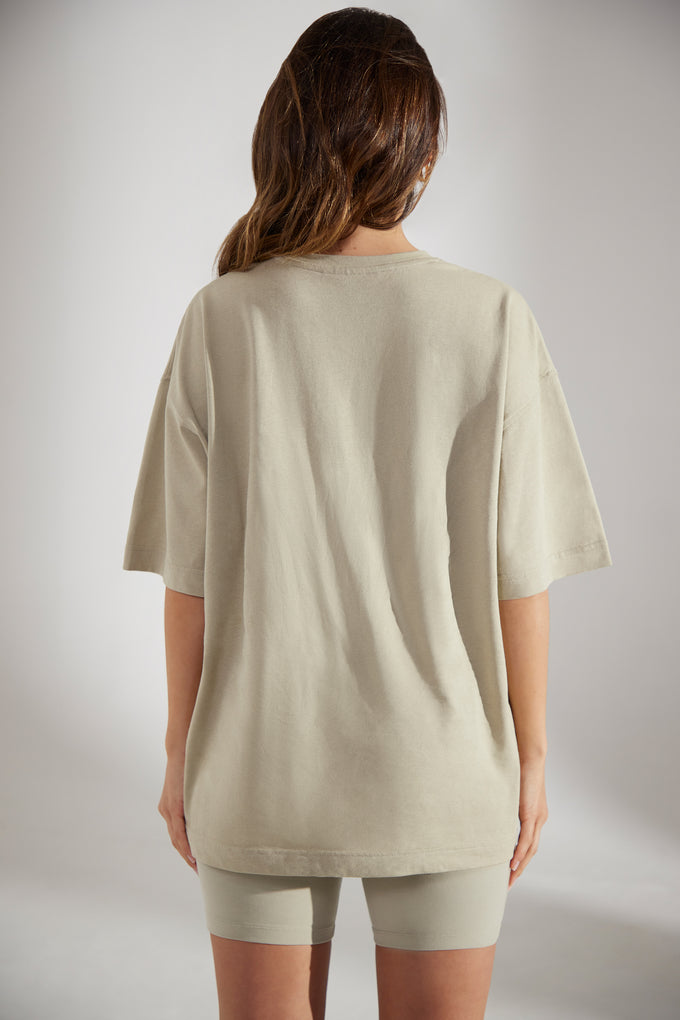 Oversize'owy T-shirt z krótkim rękawem w kolorze wapienia