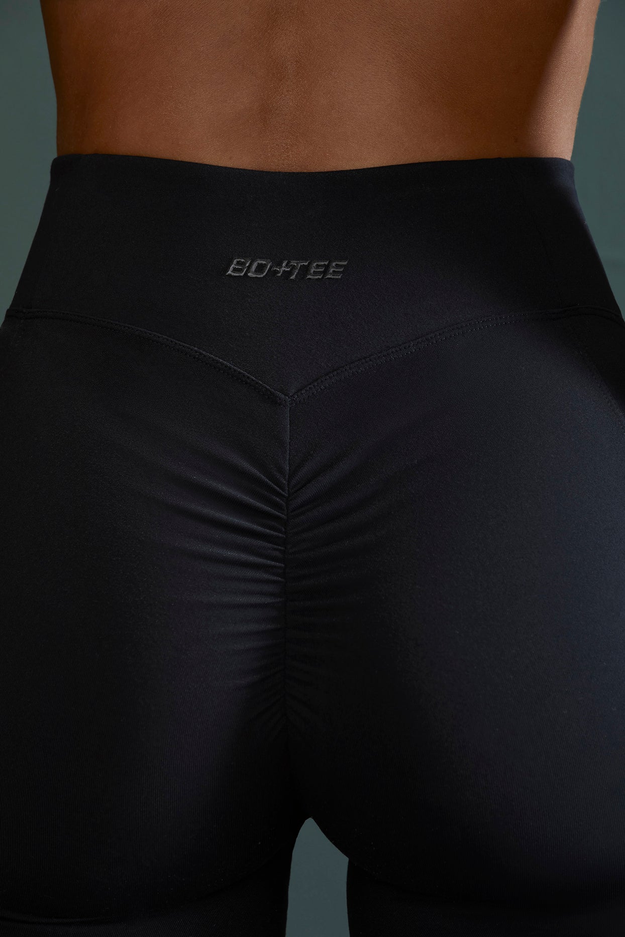 Lightweight Seamless Wrap-Over High-Waist Leggings in Black - 4