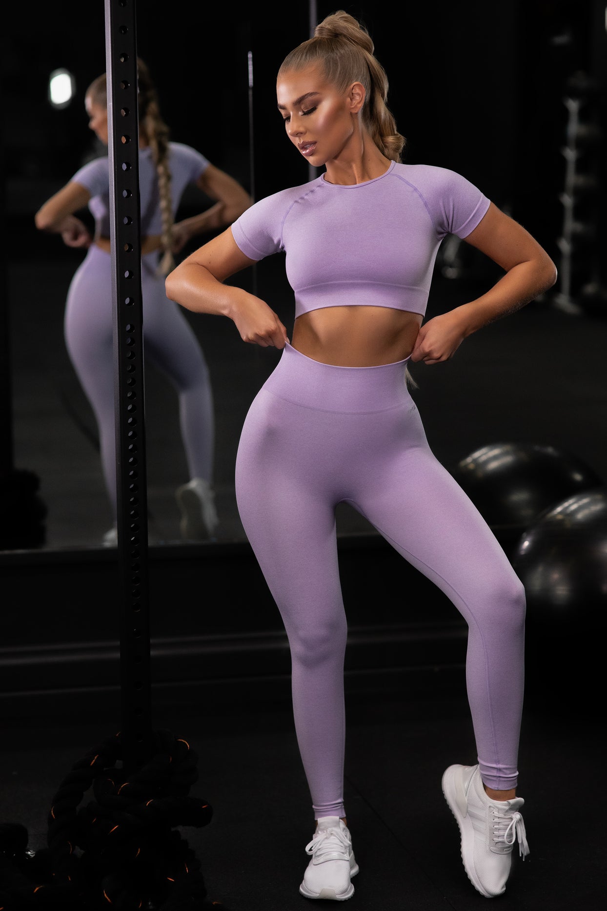 Determined Seamless Crop Top in Lilac