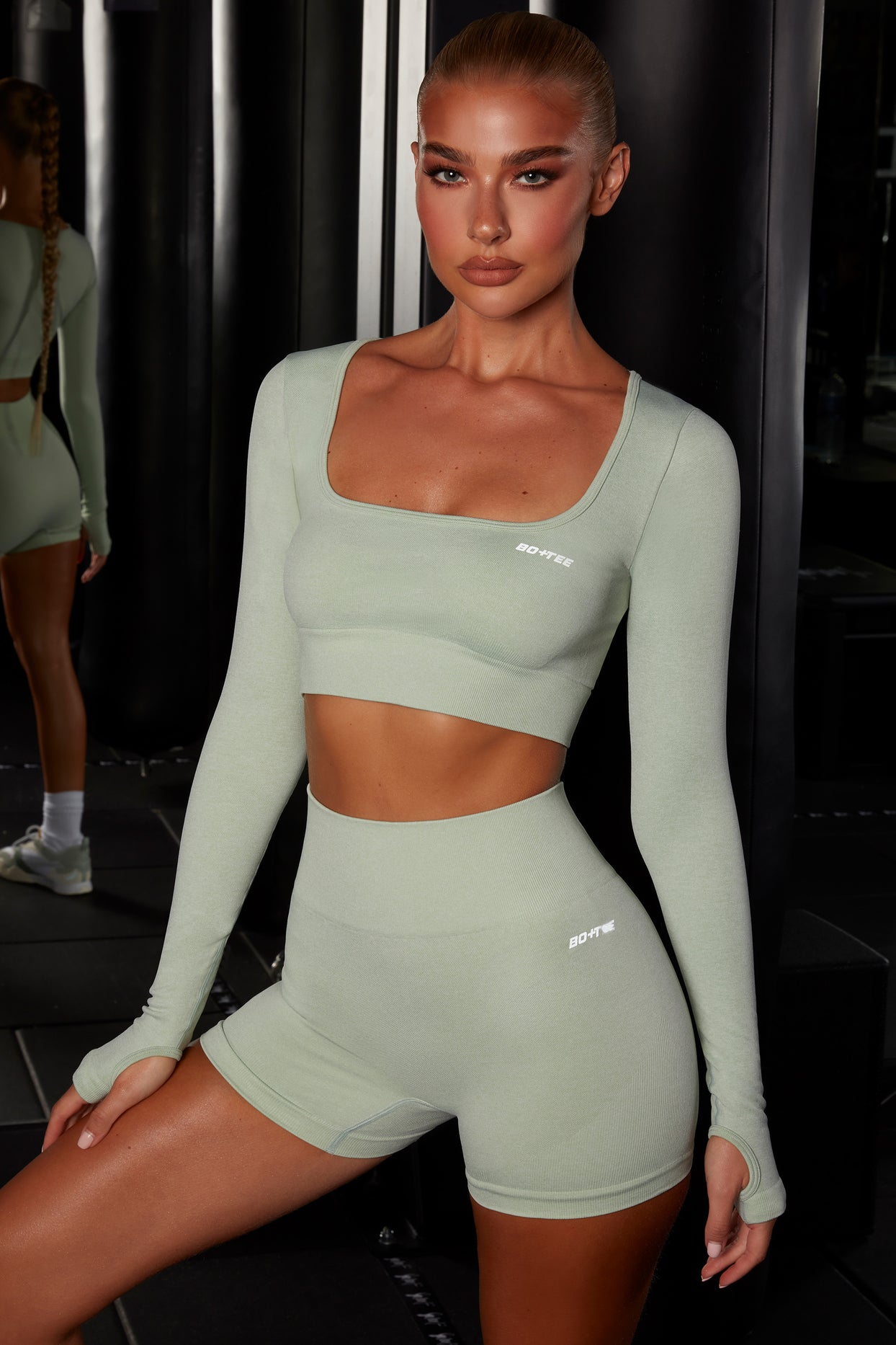 Motion Seamless Long Sleeve Crop Top in Green