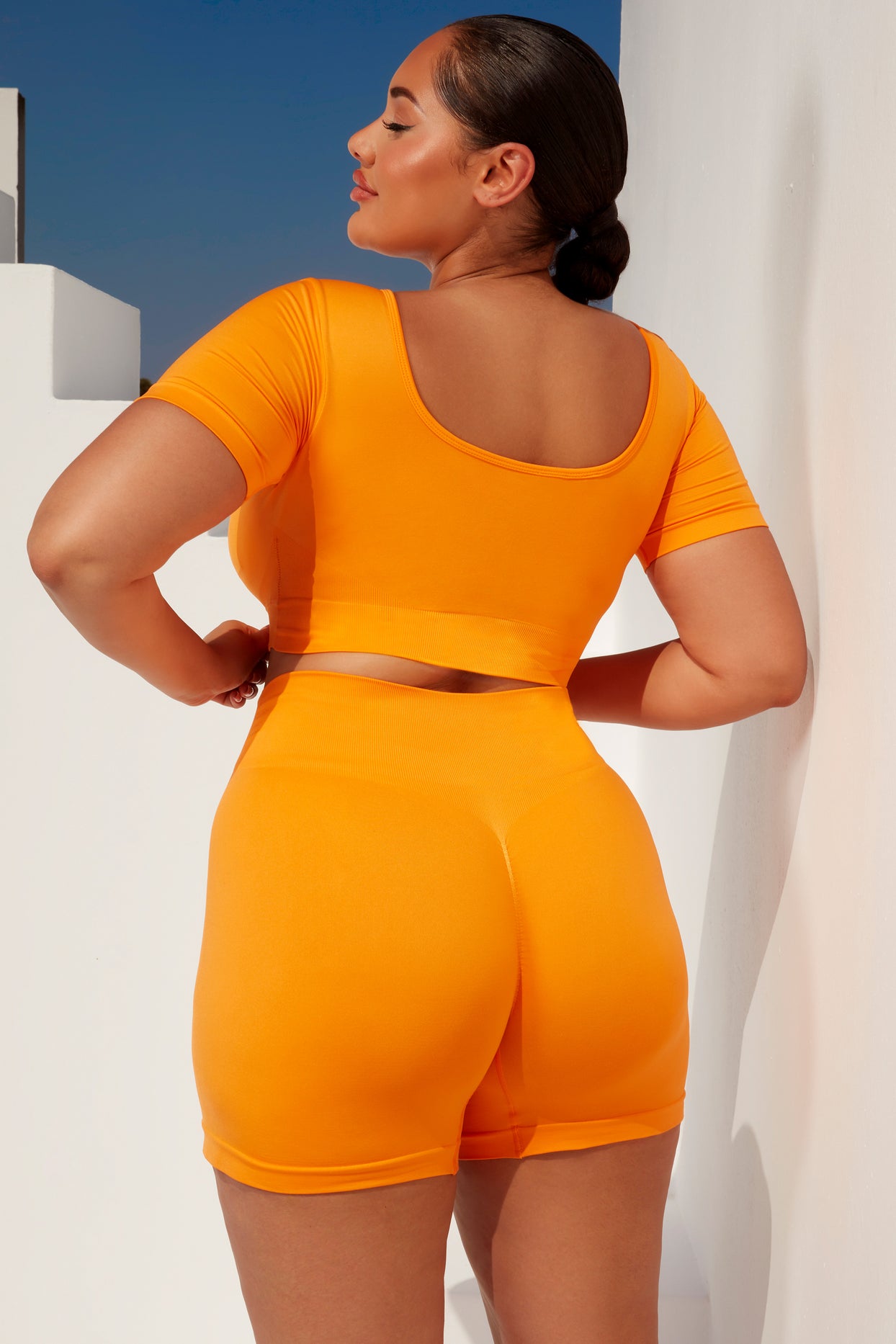 Curved Waist Seamless Mini Shorts in Orange